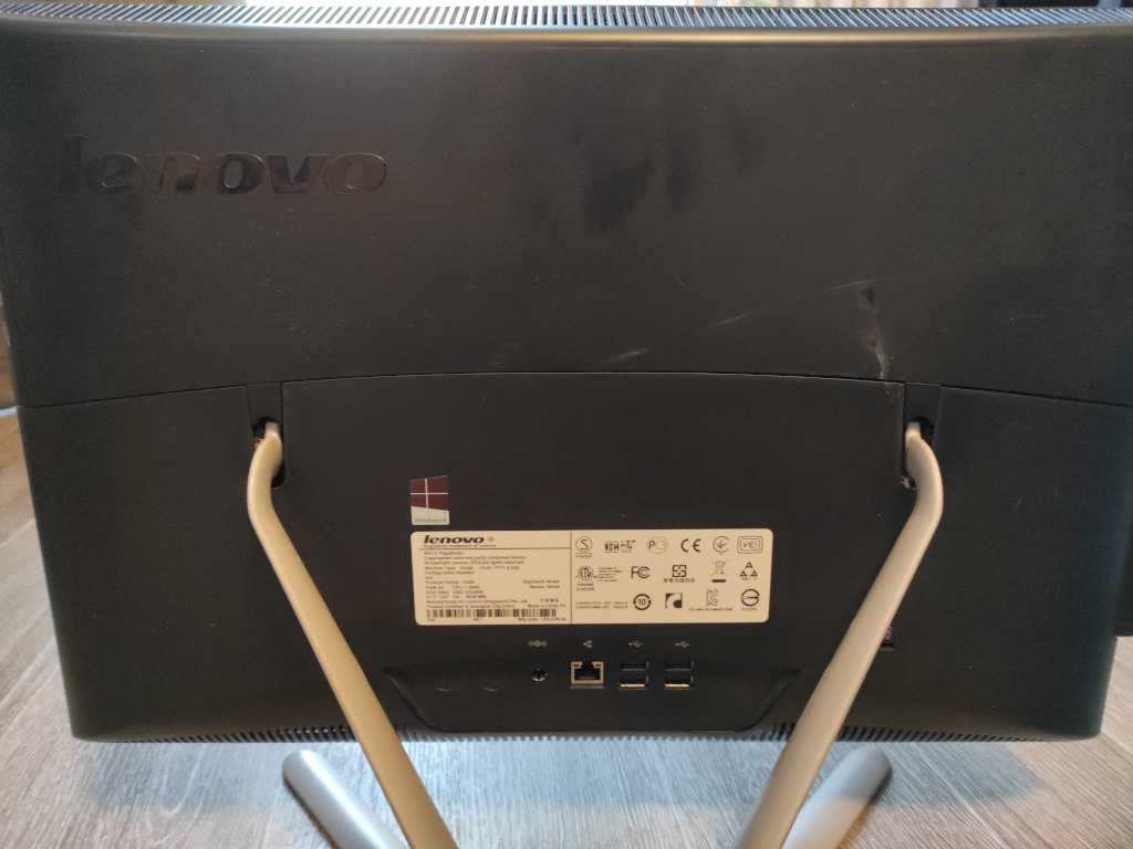 Lenovo C440 back