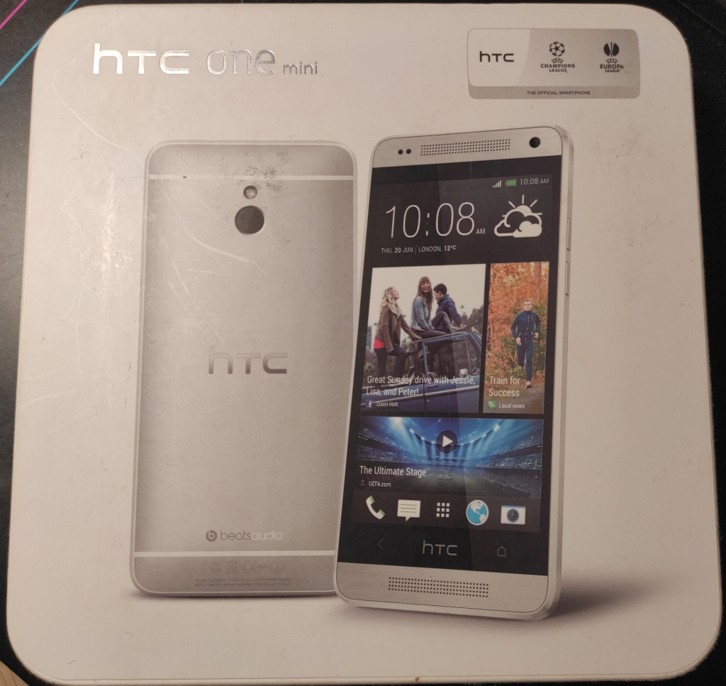 HTC One mini - box