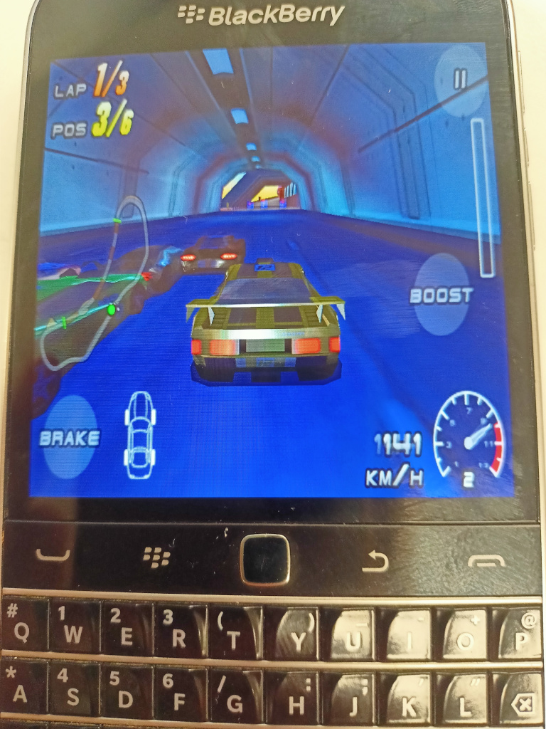 Blackberry Classic Raging Thunder 2 game